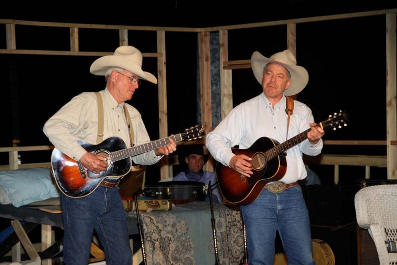Guy & Pip Gillette entertain at Cowboy Poetry Gathering